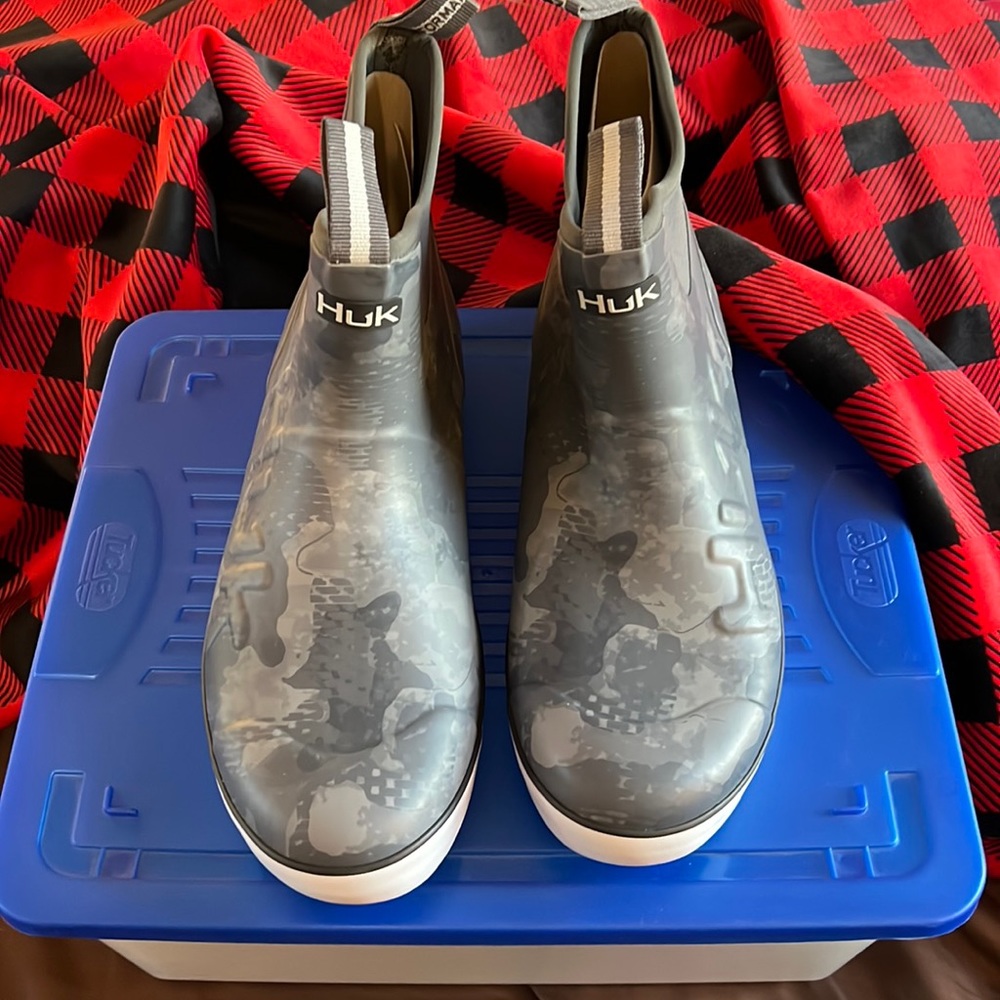 Huk brand waterproof shoes size 12